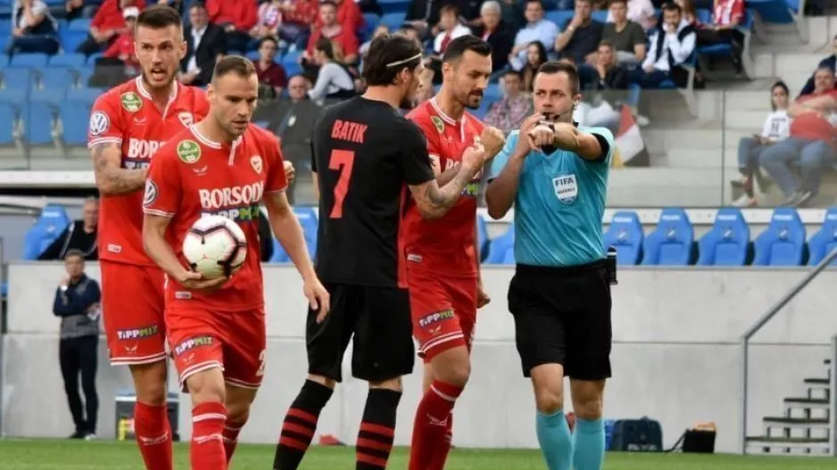 Πρώτο... ΑΠΟΕΛ με Balázs Berke