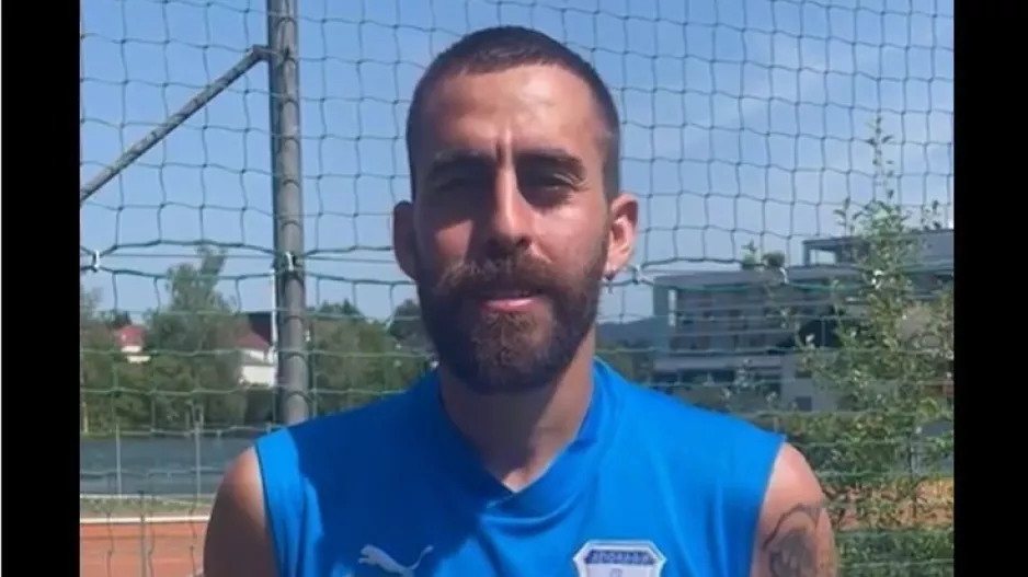 Μήνυμα Χάμπου: "Αυτό αξίζει στον πρωταθλητή!" 