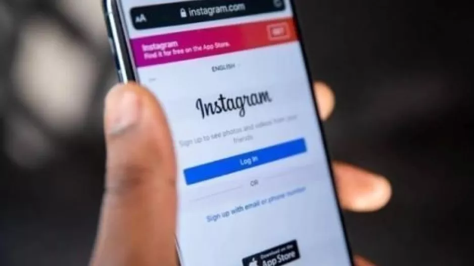Προβλήματα σε Facebook και Instagram