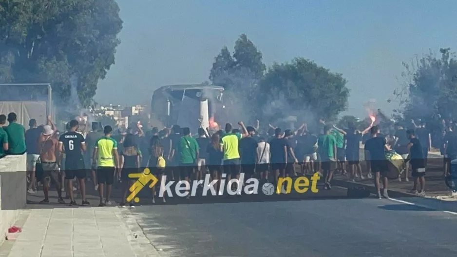 Χαμός στην άφιξη της ΑΕΚ! 
