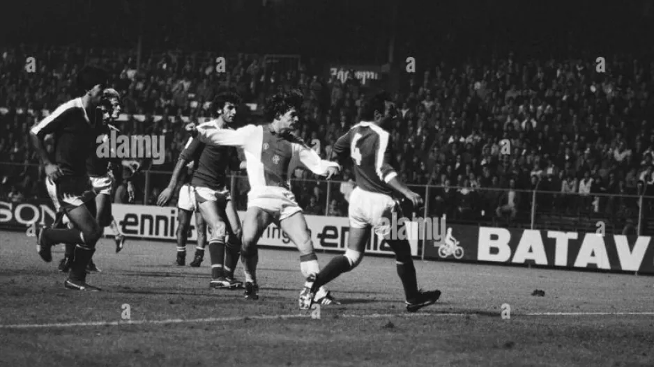 European Cup - Πέντε γκολ σε ένα παιχνίδι! (Μπάγερν, Άγιαξ με Ομόνοια)
