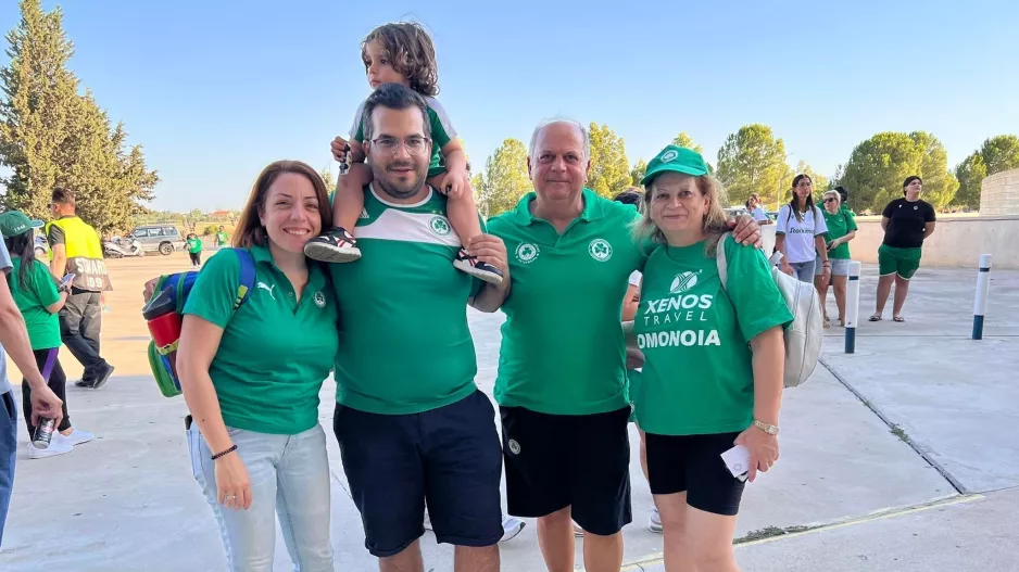 Ομονοιάτικη παρέα