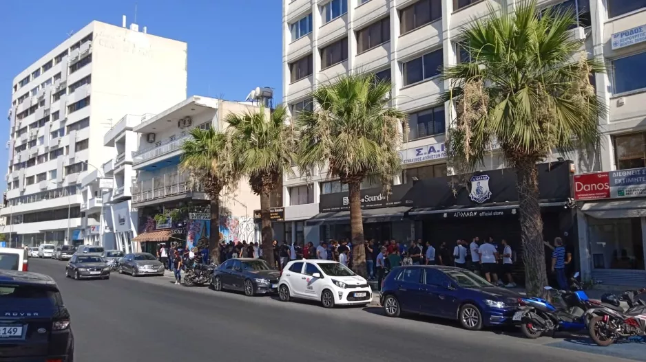ΧΑΜΟΣ στην μπουτίκ