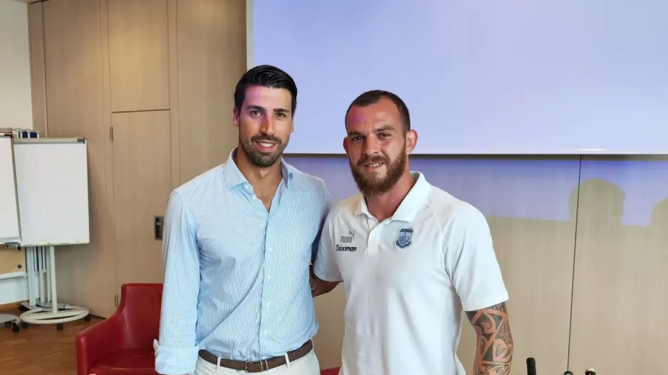 Γιώργος/Khedira
