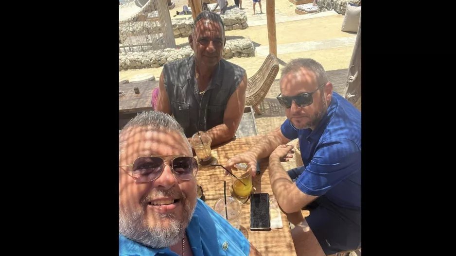 Θεόδωρος, Σίμος και Πάμπος!