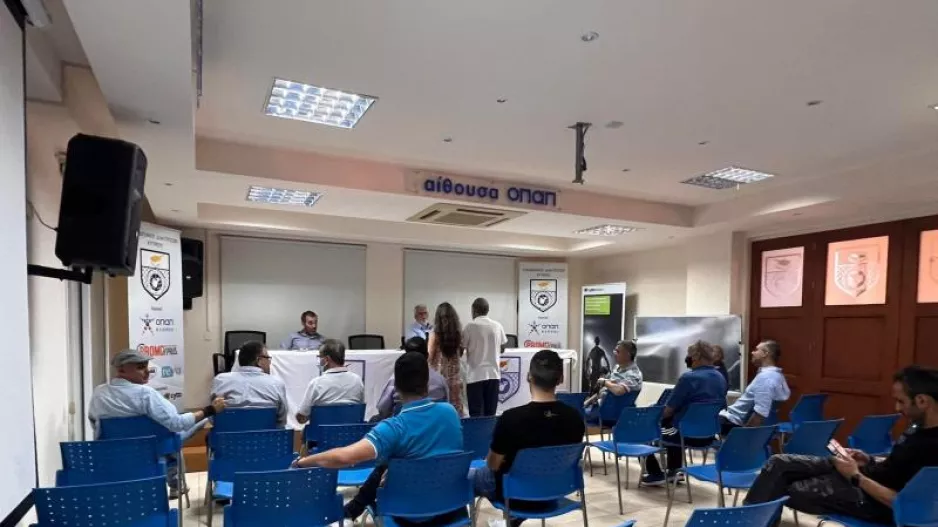 Νιώθουν αδικημένοι/ΣΚΕΨΕΙΣ για νέο σύνδεσμο!