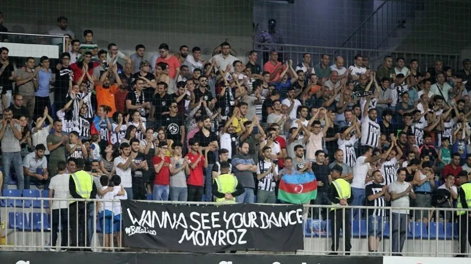 Γεμίζουν την Bakcell Arena οι Αζέροι
