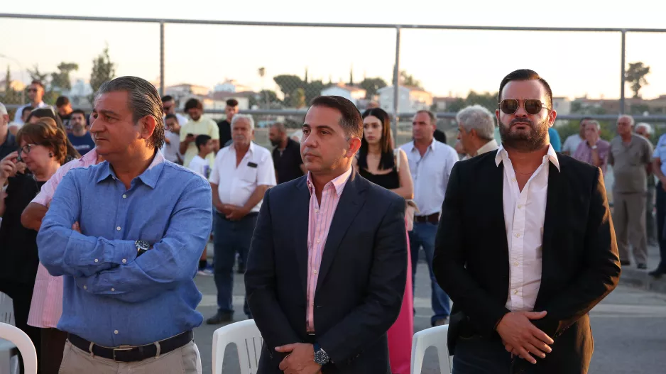Βέβαιοι/Απόλλων