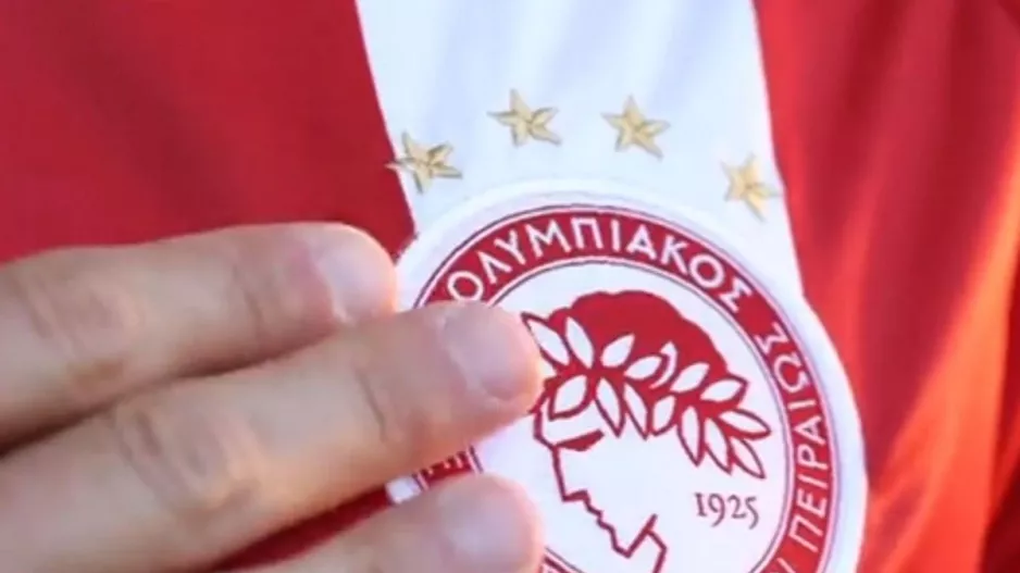 Οι ερυθρόλευκοι έδωσαν μια πρώτη γεύση από τη νέα εμφάνιση