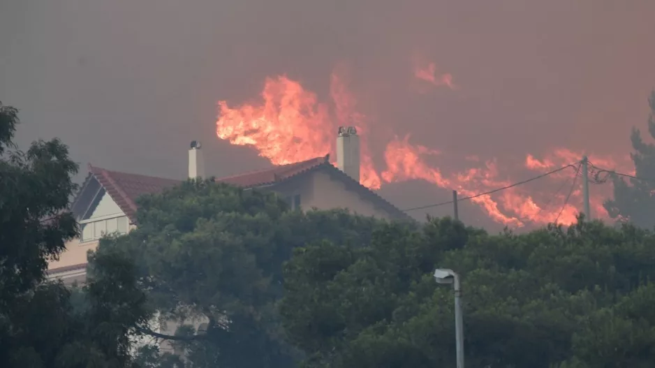 Στεφανίδη: Καίγεται το σπίτι της στην Παλλήνη