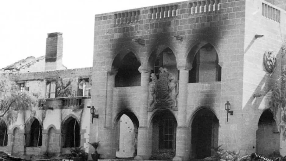 48 χρόνια από το προδοτικό πραξικόπημα - Ηχούν ξανά οι σειρήνες