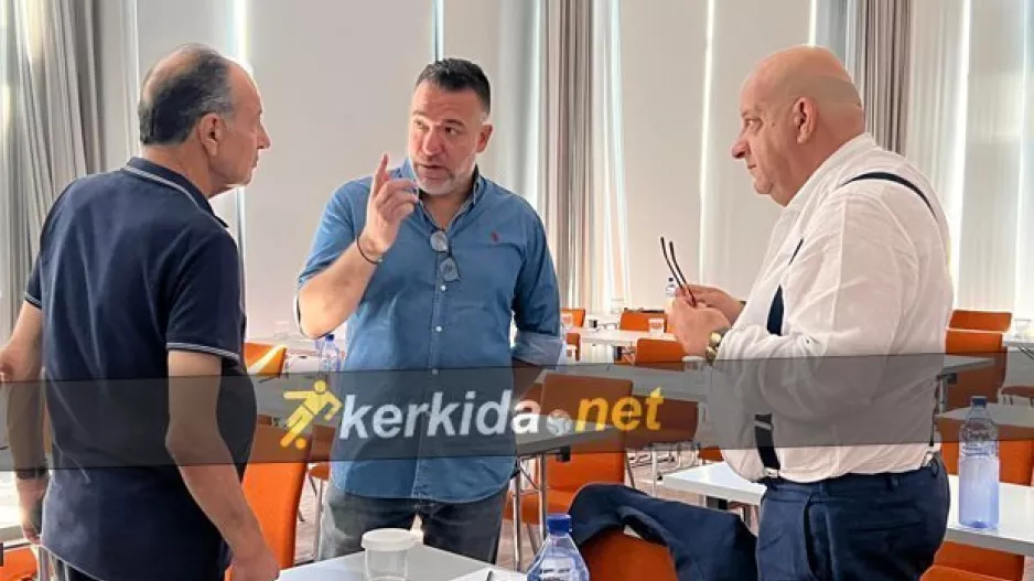 Κούμας/Πετεβίνος/Φοίβος
