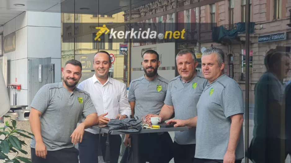 Χαμόγελα στο... τελευταίο καφεδάκι