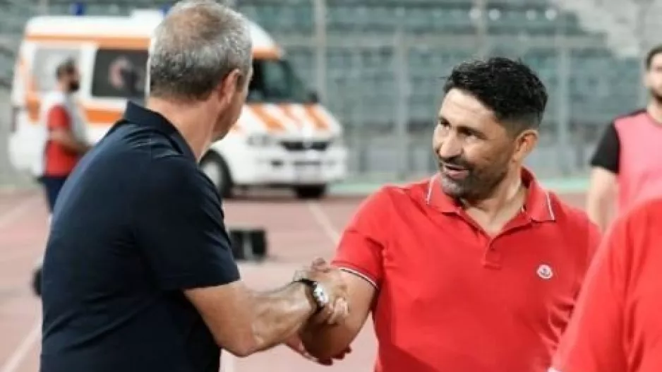 1η αγωνιστική, πρώτη αποχώρηση προπονητή