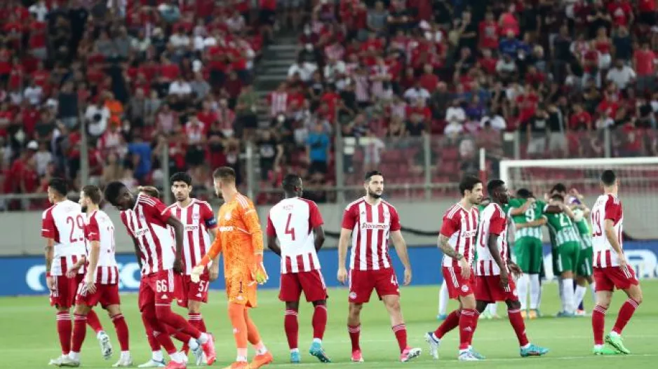 «Ερυθρόλευκο» restart με ντεμπούτο Κορμπεράν