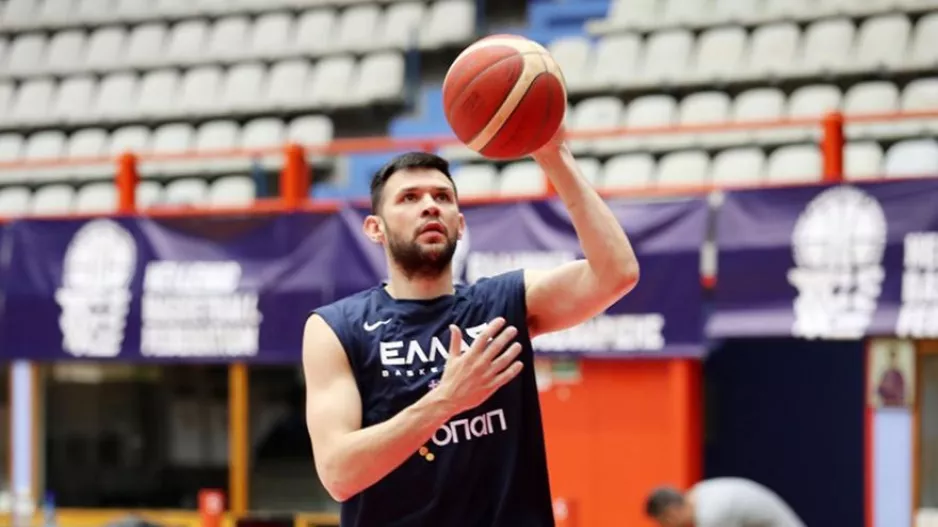 Παπανικολάου: «Δεν είναι 'ο Γιάννης και οι υπόλοιποι', πρέπει να είμαστε δεμένοι»