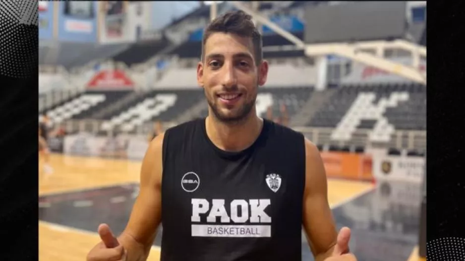 ΠΑΟΚ: Πέρασε από ιατρικά και ενσωματώθηκε στην ομάδα ο Σαλούστρος