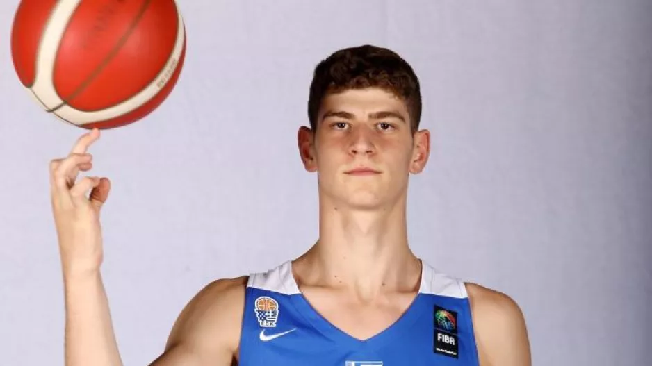 Θέλει τον 16χρονο Στέφανο Σπάρταλη ο Ολυμπιακός