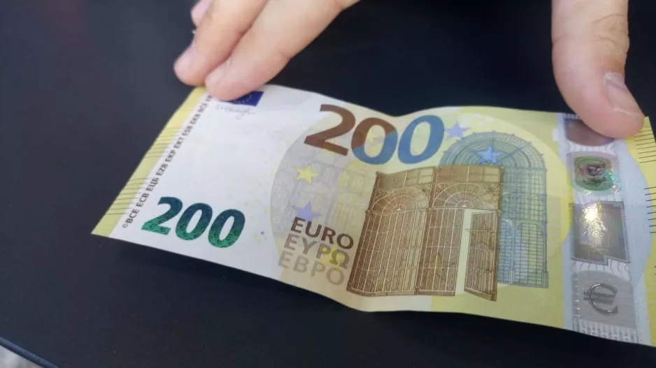 Τα... χρωστούμενα; (Μεταγραφή)