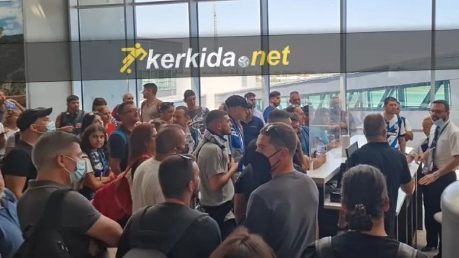 Πρόβλημα για Απολλωνίστες-Ακυρώθηκε πτήση την τελευταία στιγμή!