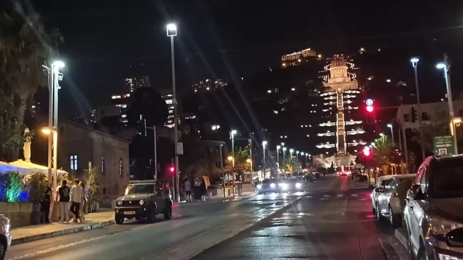 Haifa by night (βίντεο /φώτος)