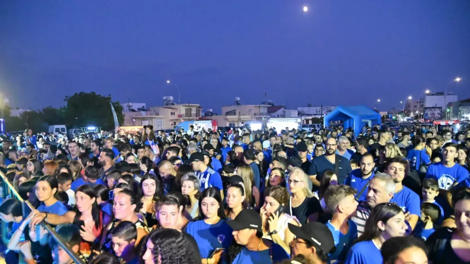 "Μαγική βραδιά/Όλα μπλε"