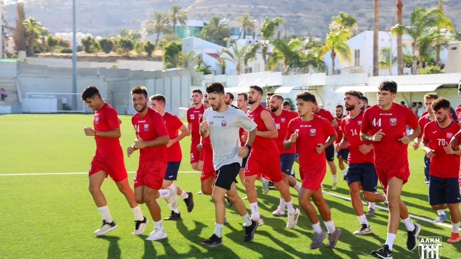Η μέρα και η ώρα του Αγιασμού και της "πρώτης"