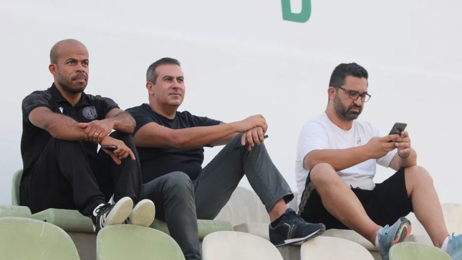 Ούλλον... ΑΕΛ!