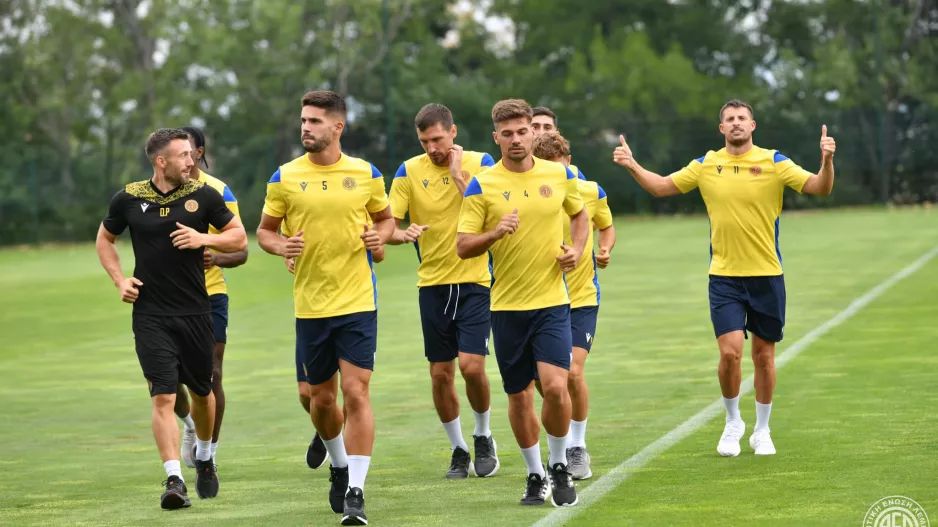 Δύο φιλικά την ίδια μέρα η ΑΕΛ! 