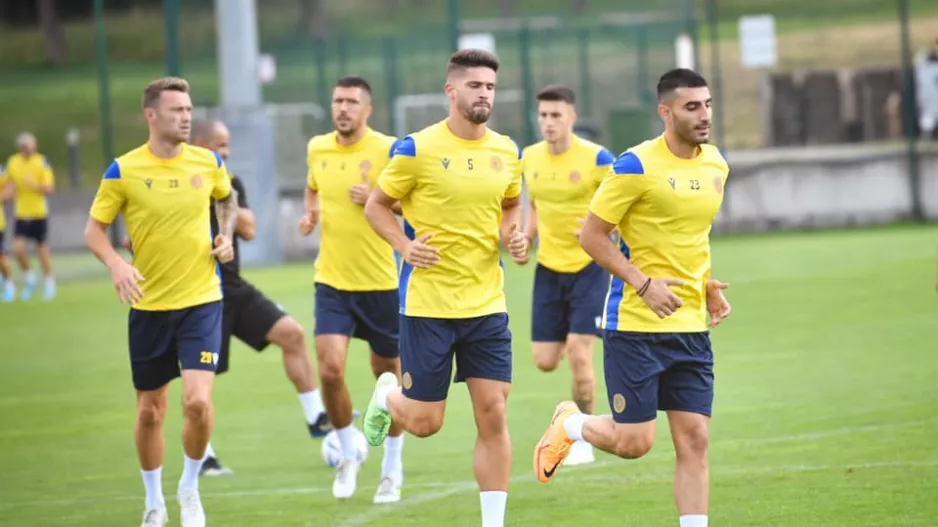 Πλούσιο φωτορεπορτάζ από την πρωινή της ΑΕΛ 