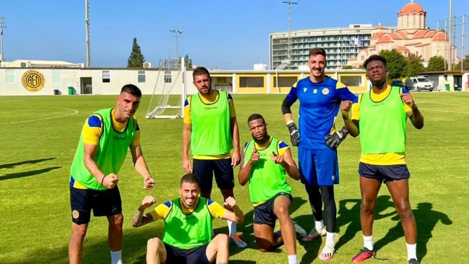 Νικητές αυτοί, Κυριακή θέλουν όλοι!