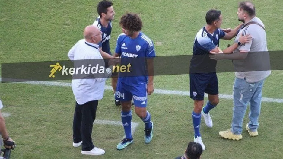 ΒΙΝΤΕΟ-ΦΩΤΟΣ/Εμψύχωση Πουλλαϊδη σε παίκτες και κουβέντα με Ουάρντα