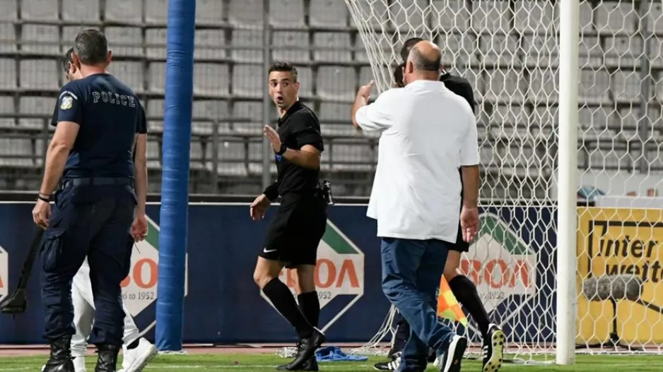 Βόλος κατά ρεφ: «Ανεπαρκής παρότι βάζει κρέμα στα μαλλιά για να ξεχωρίζει»