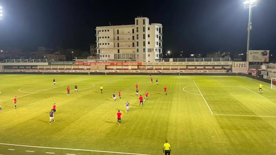Νίκη για τη Νέα Σαλαμίνα