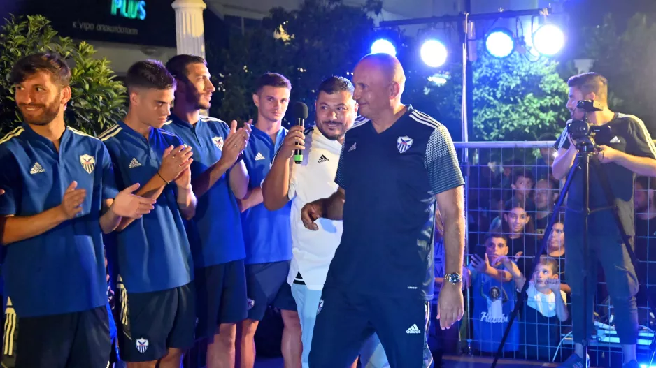 Πρώτη... γεύση