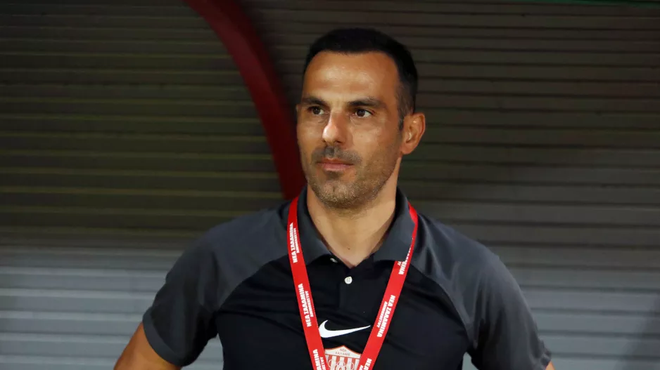 Πουρσαϊτίδης/"Πολλές φορές ο αγώνας είναι άνισος..."