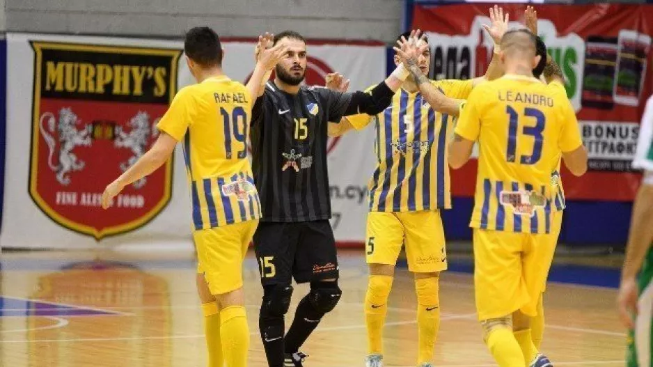 Ξεκίνημα με ήττα