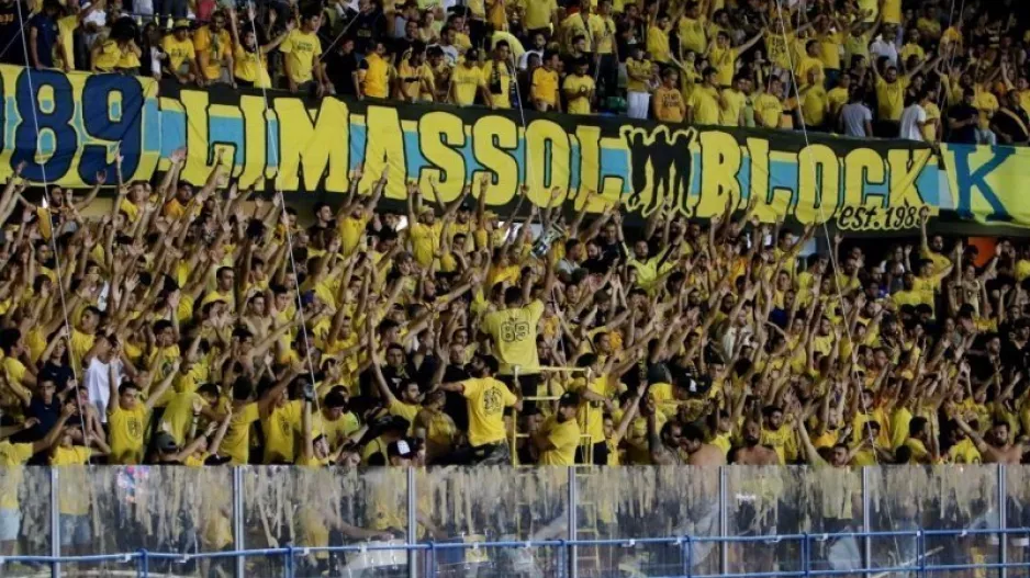 Σενάριο/ΑΕΛ