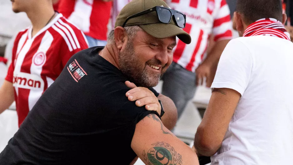 ΘΥΡΑ 9 και ΘΥΡΑ 7!