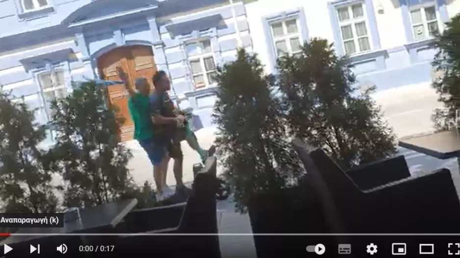 Τρέλα: ΑΕΚτζήδες στο σκούτερ!! 