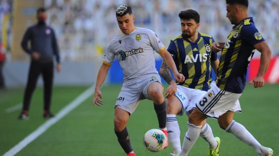 Τηλεφώνημα σε Karim Hafez!