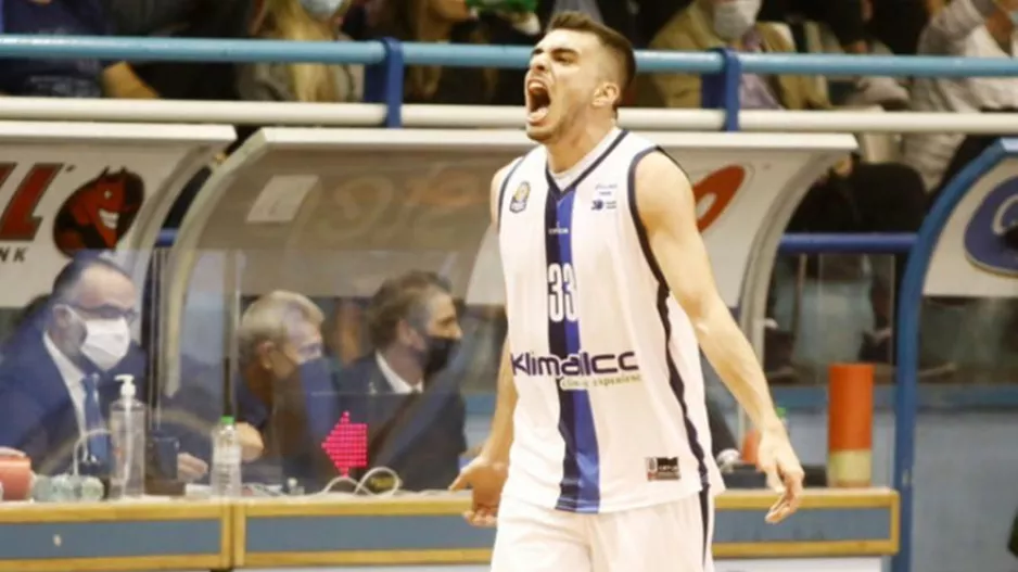 Υπογράφει στην ΑΕΚ ο Παπαδάκης