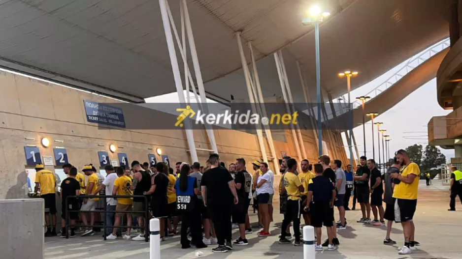 Μετά την έναρξη: Oυρές στα εκδοτήρια του ΓΣΠ