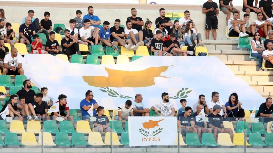 Sold out η Ανατολική κερκίδα