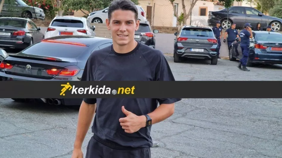 Πόζαρε στο... kerkida