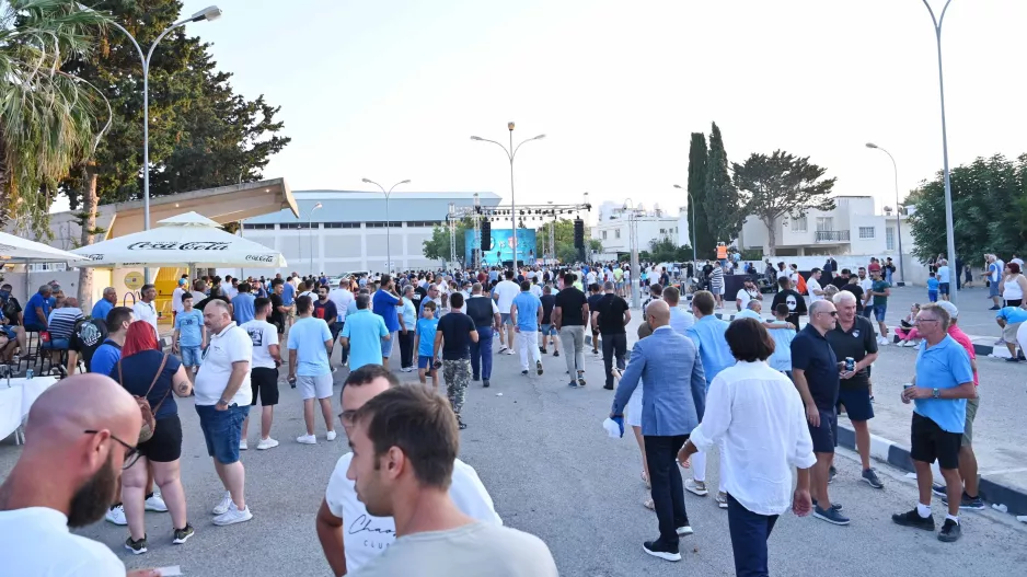 Ο... ενθουσιασμός και η πίστη ίσως φέρουν και ρεκόρ προσέλευσης! 