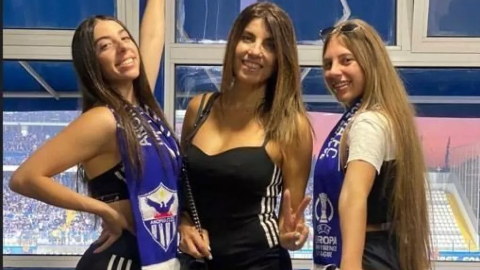 Η Αιμιλία και το... team/ANO