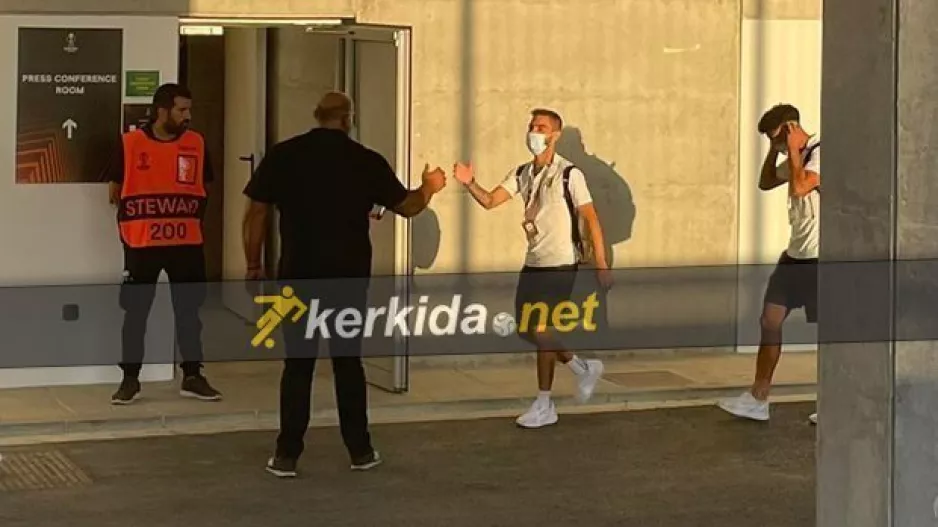 Υποδοχή από τον... αρχηγό!