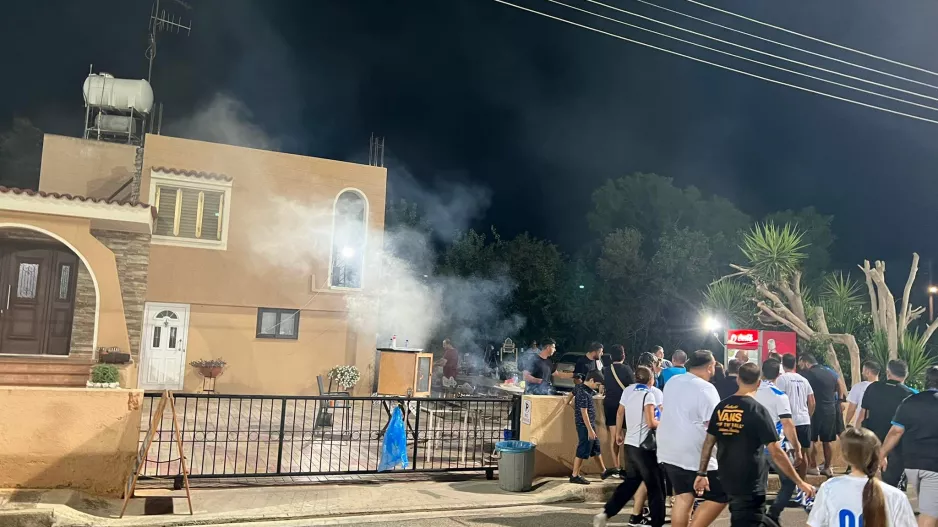 Χρυσές...δουλειές/Δόξα