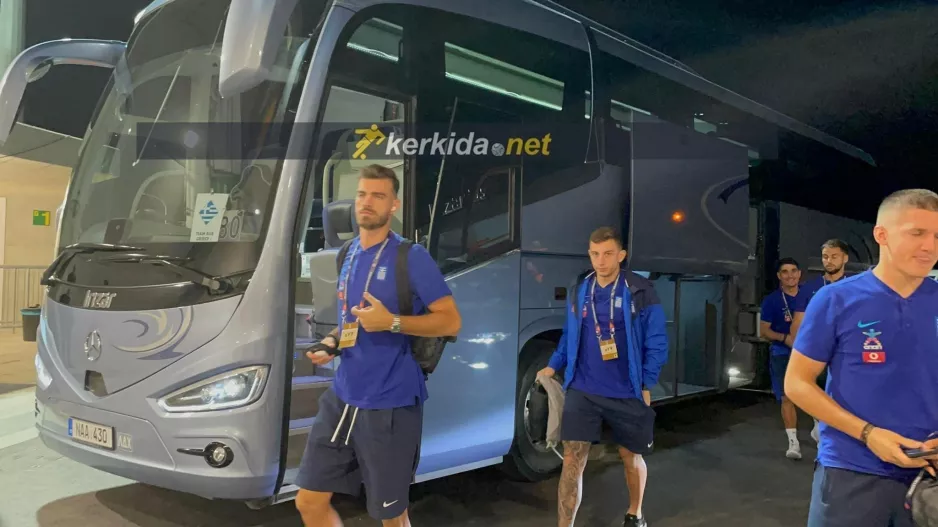 Η άφιξη της Εθνικής Ελλάδας (βίντεο/φώτος)